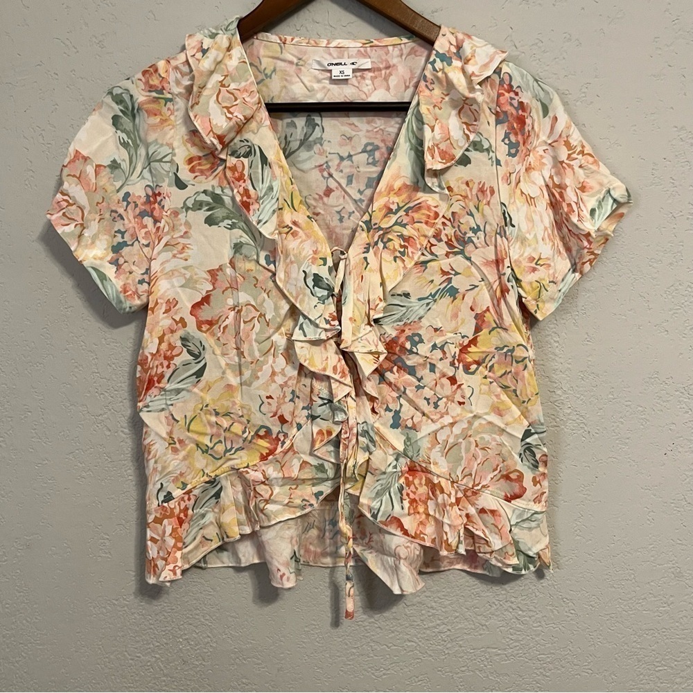 O'Neill Tropical Floral Short Sleeve Ruffle Top - Picture 8 of 16
